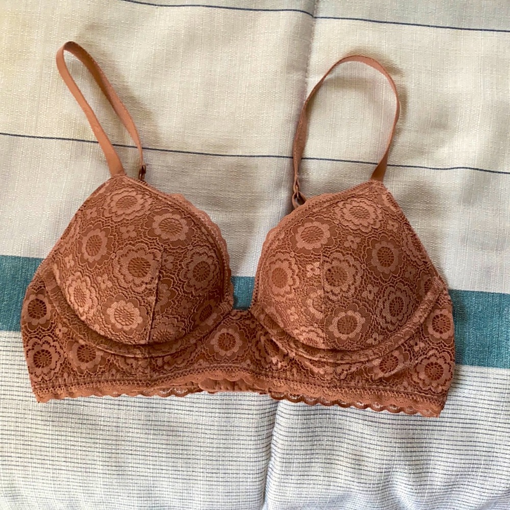 Aerie Slight push up bra with Lace Edging *Never Worn*
